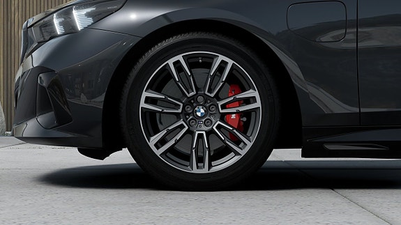BMW 530e 7 of 13