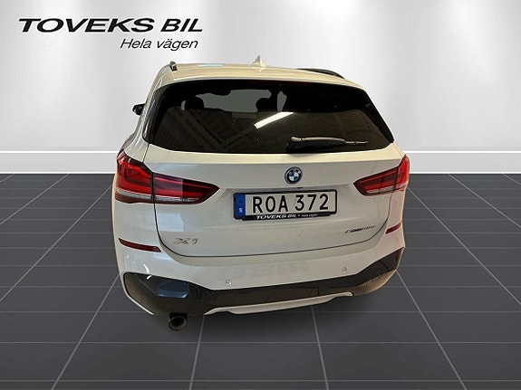BMW X1 2 of 19