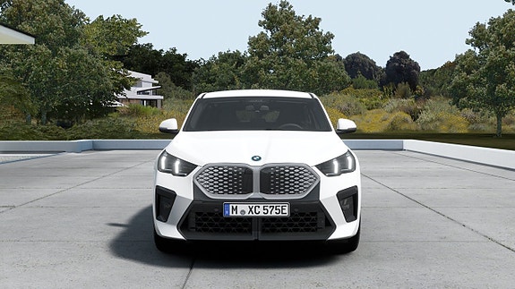 BMW iX2 3 of 5