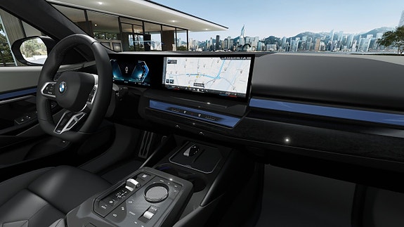 BMW 530e 13 of 13
