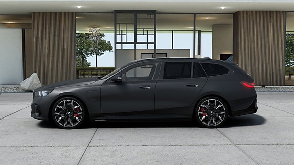 BMW 530e 4 of 5
