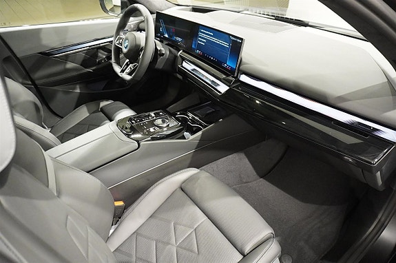 BMW 530e 9 of 22