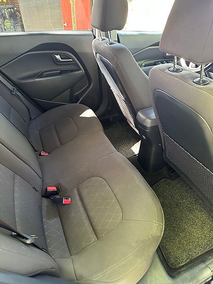 Kia Rio 6 of 7