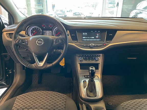 Opel Astra 9 of 10
