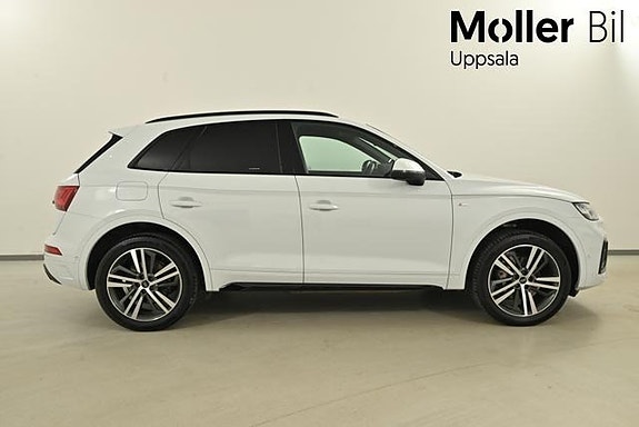Audi Q5 2 of 3