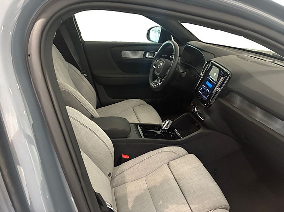 Volvo C40 4 of 5