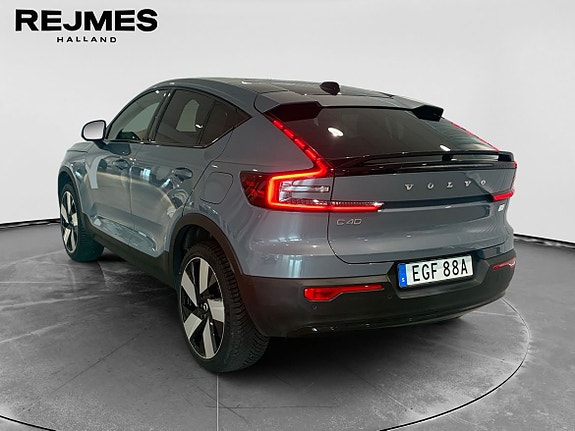 Volvo C40 2 of 5