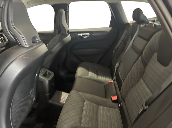 Volvo XC60 7 of 16