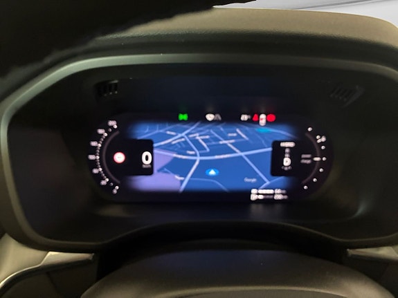 Volvo XC60 13 of 16