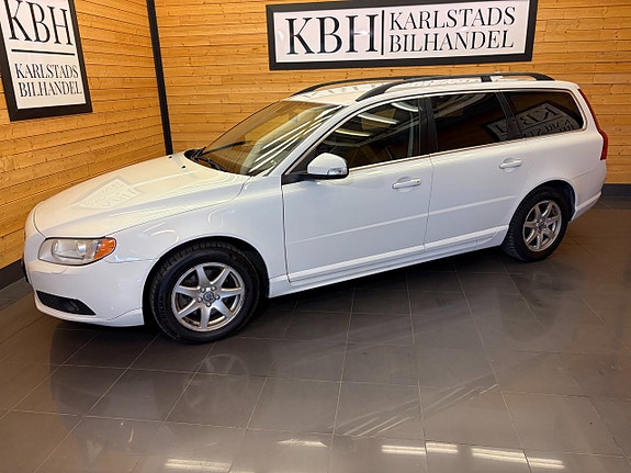 Volvo V70 3 of 5