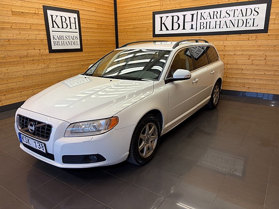 Volvo V70 2 of 5