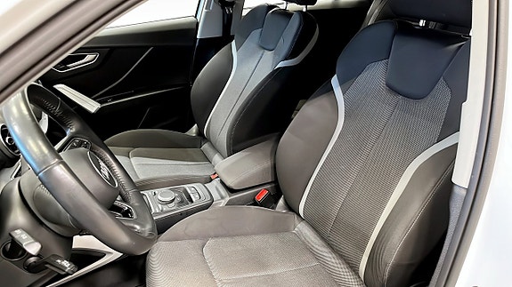 Audi Q2 8 of 12
