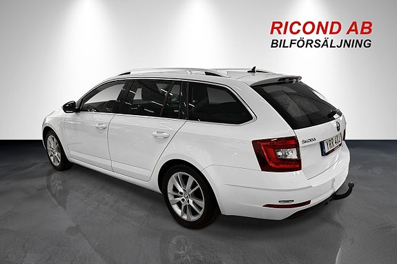 Skoda Octavia 3 of 9