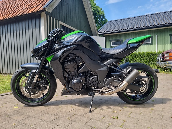Kawasaki Z1000 4 of 5