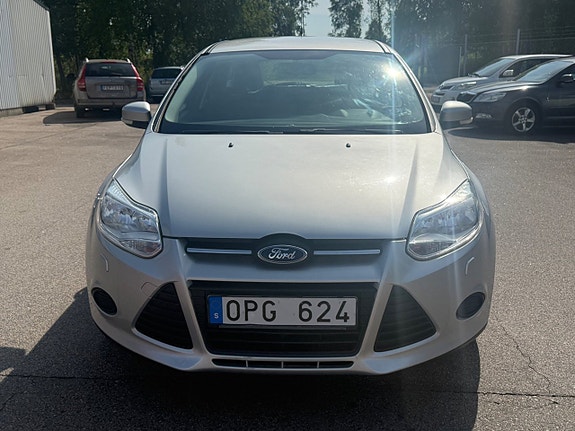 Ford Focus 2 of 5
