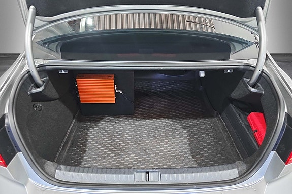 Volkswagen Passat 6 of 22