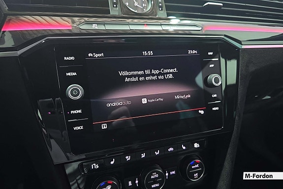 Volkswagen Passat 20 of 22