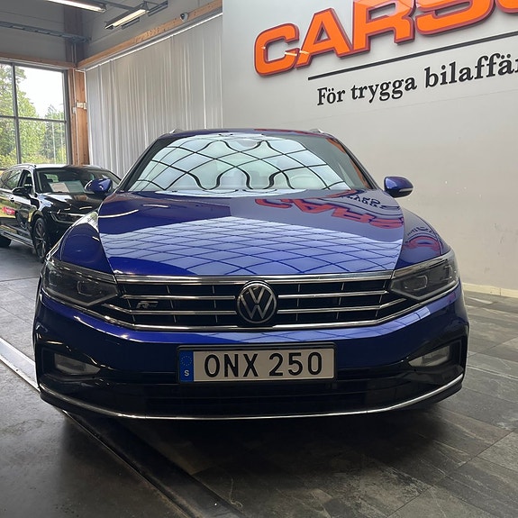Volkswagen Passat 6 of 14