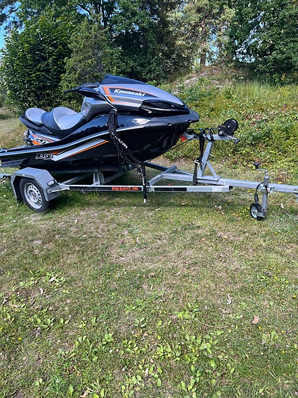 Kawasaki Jet Ski Ultra LX 2018 inkl trailer pris 110 000 kr 3 of 4