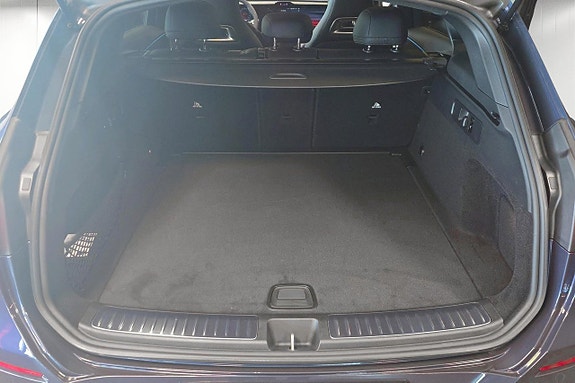 Mercedes-Benz GLC300 de 16 of 22