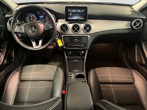 Mercedes-Benz GLA200 d 11 of 21