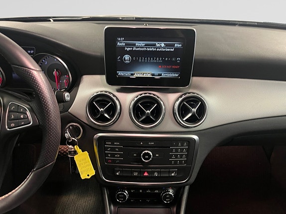 Mercedes-Benz GLA200 d 12 of 21