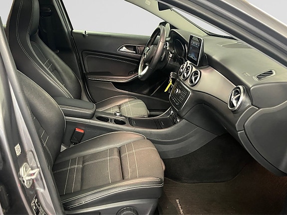 Mercedes-Benz GLA200 d 15 of 21