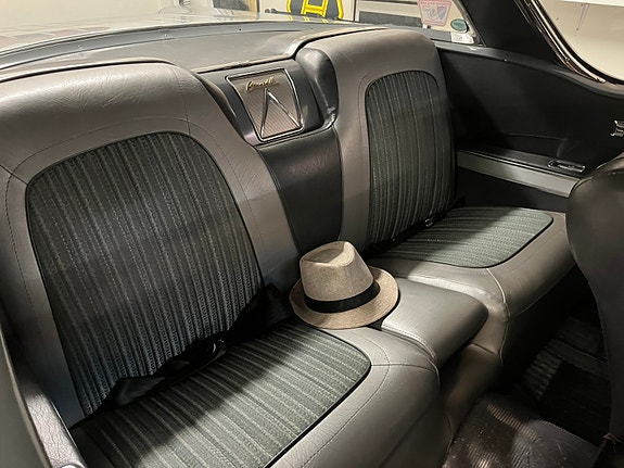 Pontiac Bonneville 12 of 12
