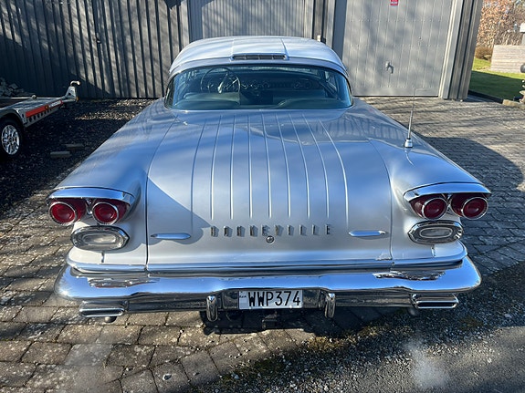 Pontiac Bonneville 5 of 5