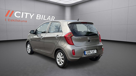 Kia Picanto 7 of 14