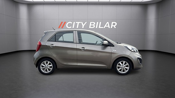 Kia Picanto 4 of 5