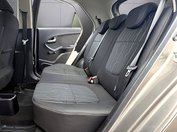 Kia Picanto 14 of 14