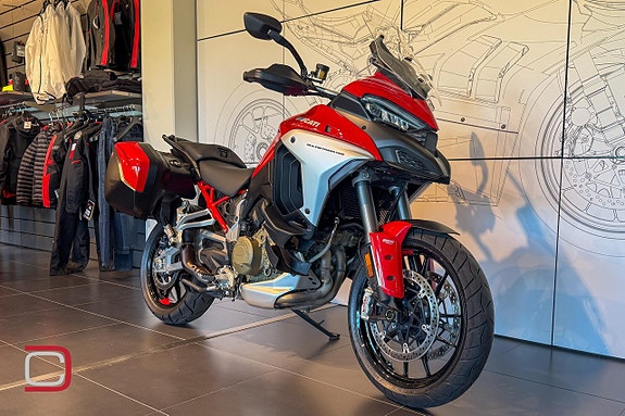 Ducati Multistrada V4 S Travel & Radar 2 of 5
