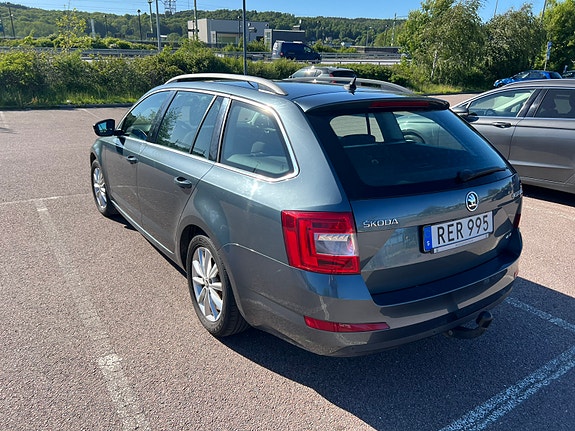 Skoda Octavia 4 of 5