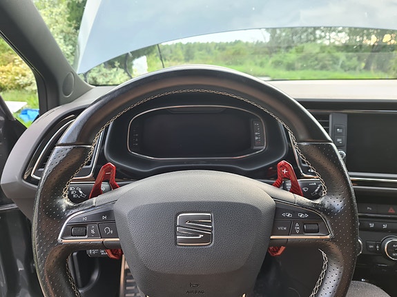 Seat Leon 6 of 6