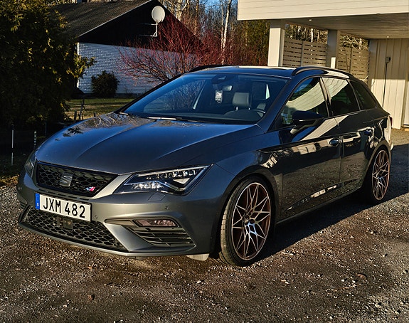 Seat Leon 3 of 6