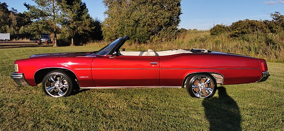 Pontiac Catalina 9 of 20