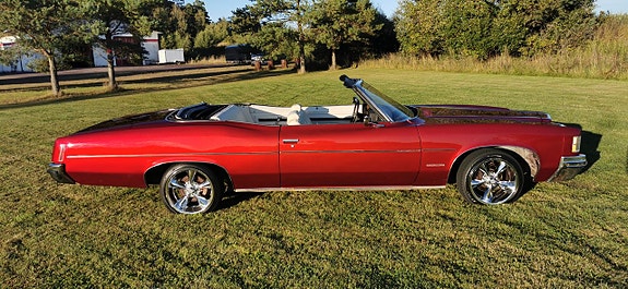 Pontiac Catalina 4 of 20