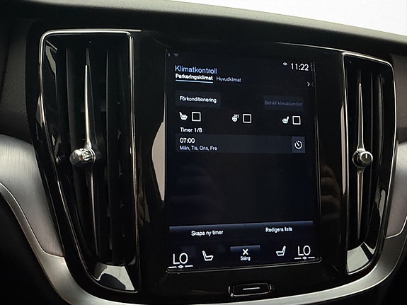 Volvo V60 21 of 30