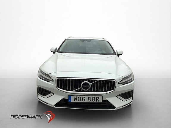 Volvo V60 2 of 30