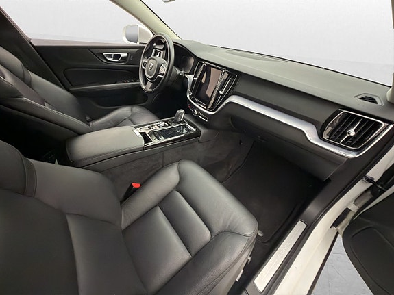 Volvo V60 30 of 30