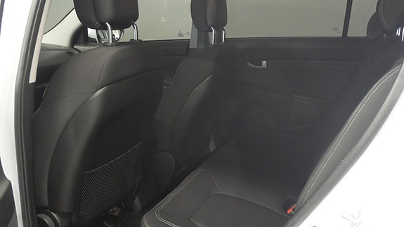 Kia Sportage 12 of 15