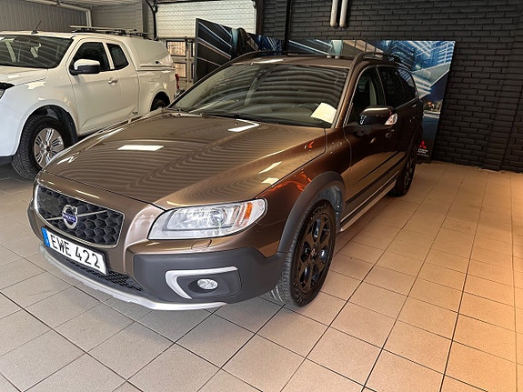 Volvo XC70 2 of 5