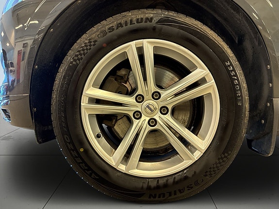 Volvo XC60 14 of 22