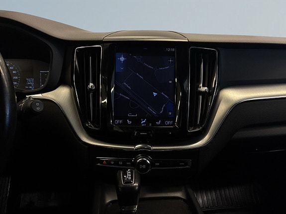 Volvo XC60 11 of 22