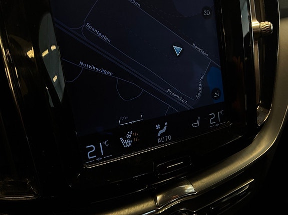 Volvo XC60 19 of 22