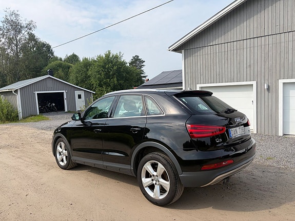 Audi Q3 4 of 5