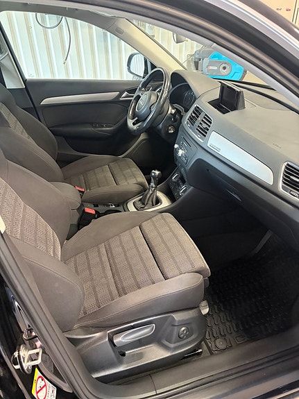 Audi Q3 8 of 9