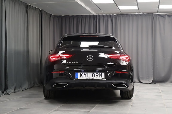 Mercedes-Benz CLA220 4 of 5