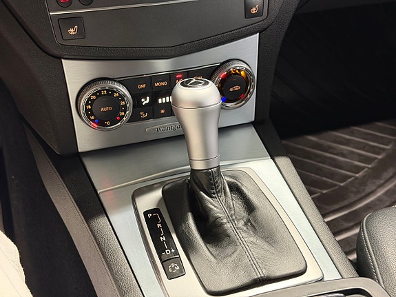 Mercedes-Benz C220 19 of 19